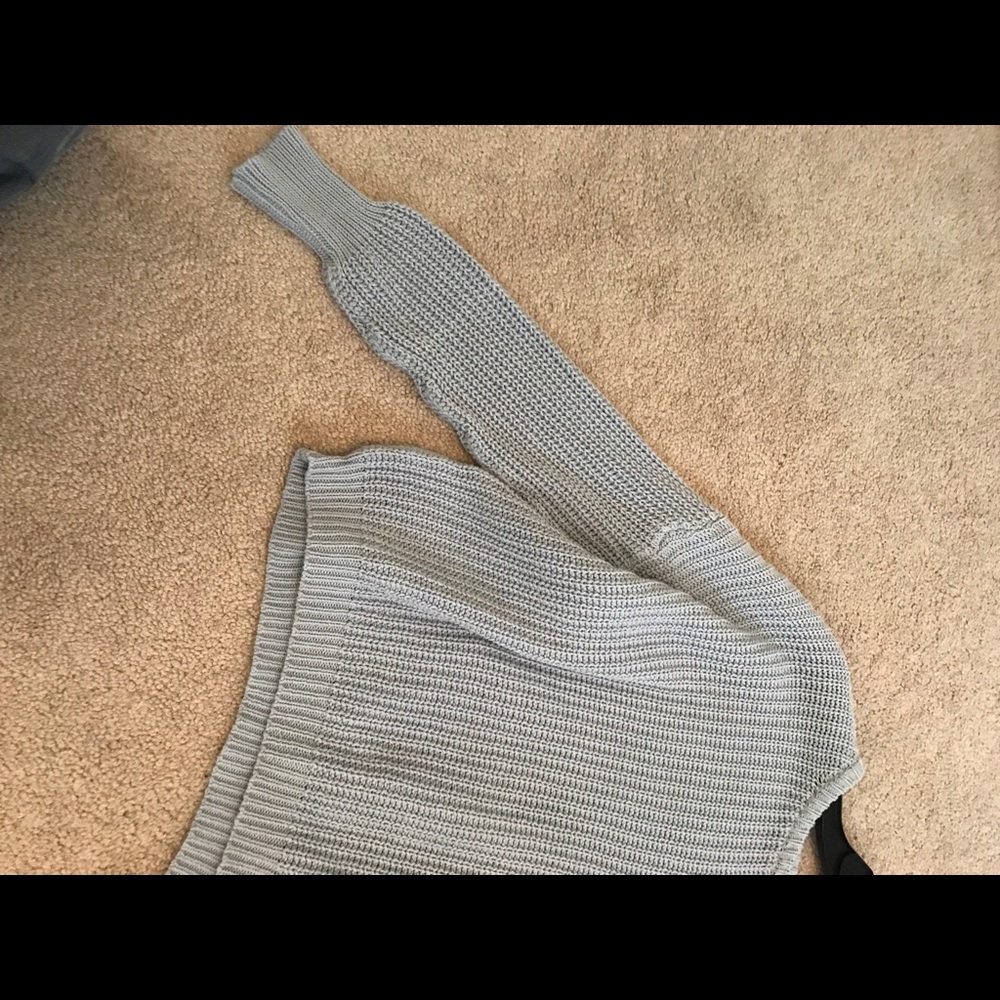 Sweater - Picture 2 of 3